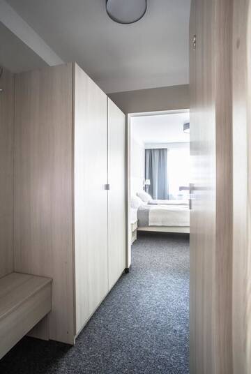 Фото номера Стандартный двухместный номер с 1 кроватью Отель Blis Apartamenty г. Люблинец 3