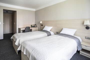 Фото номера Стандартный двухместный номер с 1 кроватью Отель Blis Apartamenty г. Люблинец 2